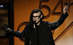 Skrillex arrasa en los premios Grammys 2013!!