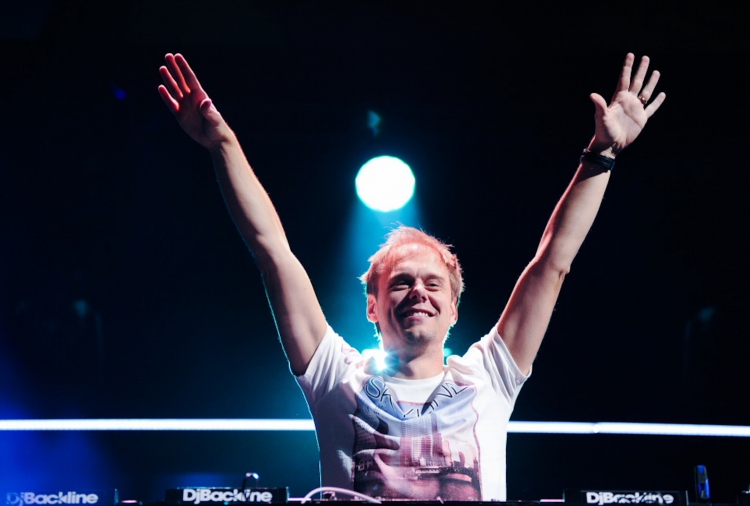 Armin Van Buuren prepará un evento único para celebrar sus 20 años de trayectoria